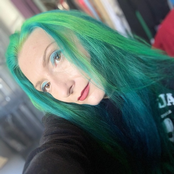 Meet your Posher, Shawna - Picture 2 of 16